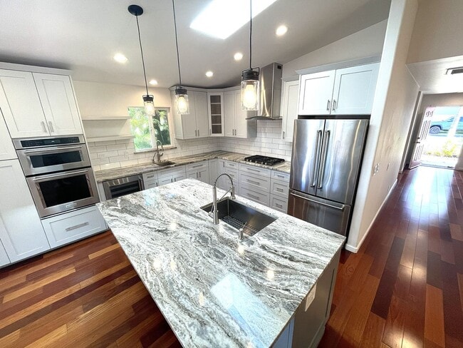 Building Photo - Central Kihei - Pi?ilani Villages 3 Bed 2 Bath Unfurnished Home with High end Finishes & Family-F...