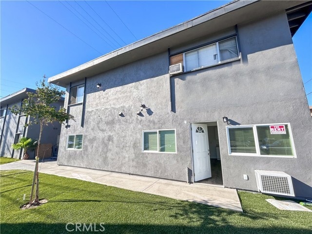 Building Photo - 4215 Santa Ana St Unit O Rental