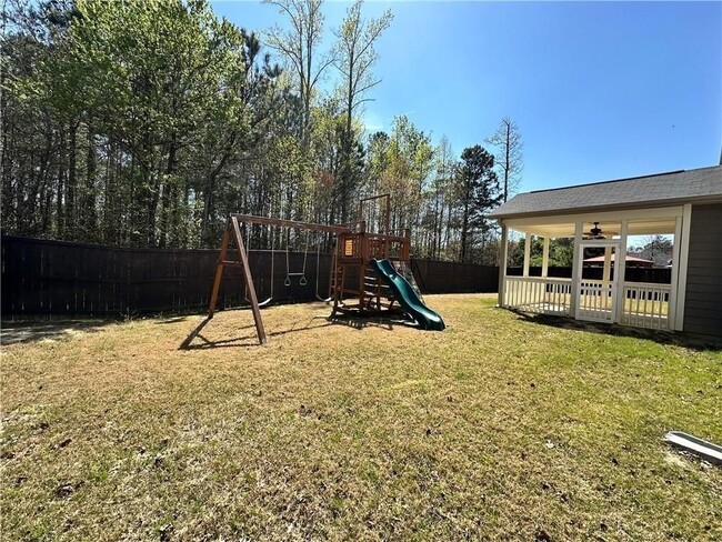 Photo - 3253 Cavendish Ct NE