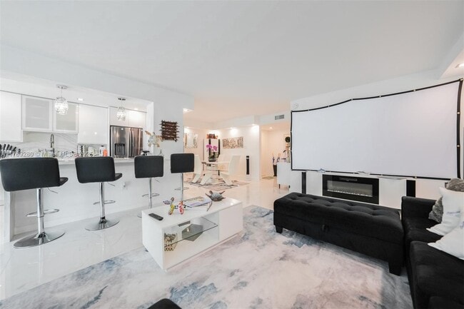 Building Photo - 18071 Biscayne Blvd Unit # 901 Rental