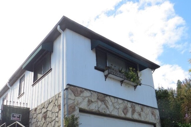 1969 Benecia Ave Unidad 1