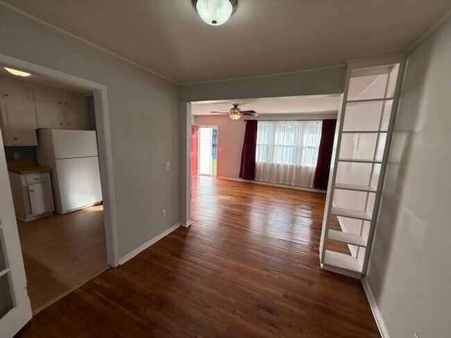 Photo - Cozy Home with Character