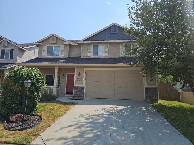 Building Photo - 6214 N Silver Elm Way