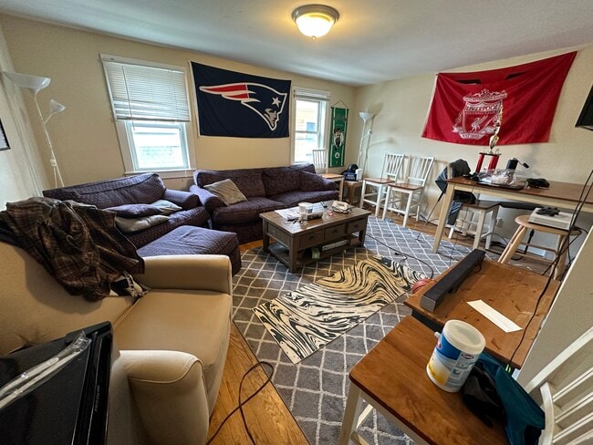 Photo - 266 Gold St Unit 1