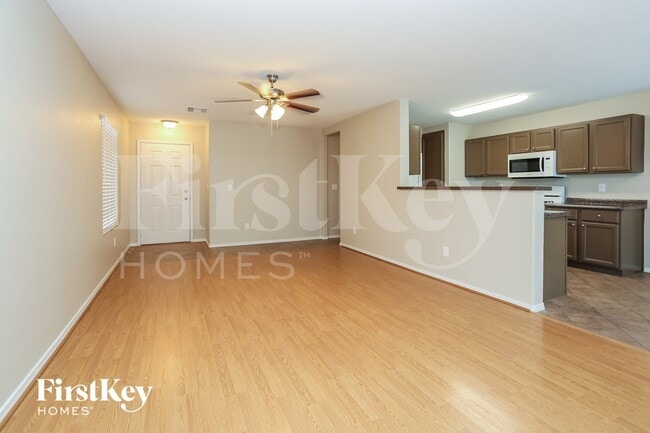 Photo - 5508 Crinoline Ave