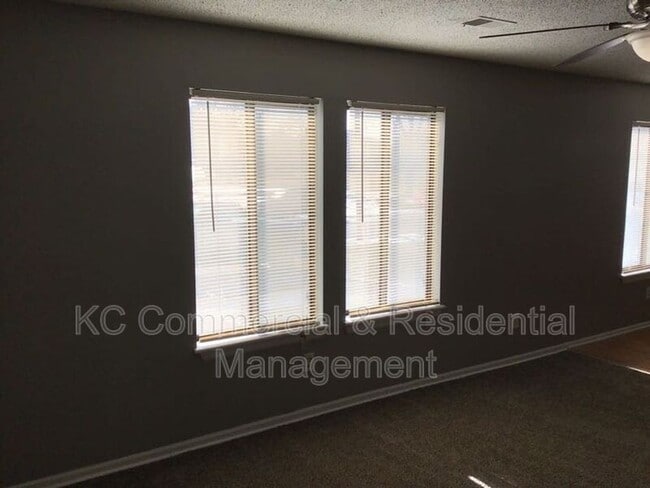 Photo - 208 W Meadow St Unit C