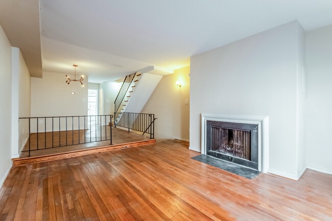 Photo - 1839 Biltmore St NW Unidad B