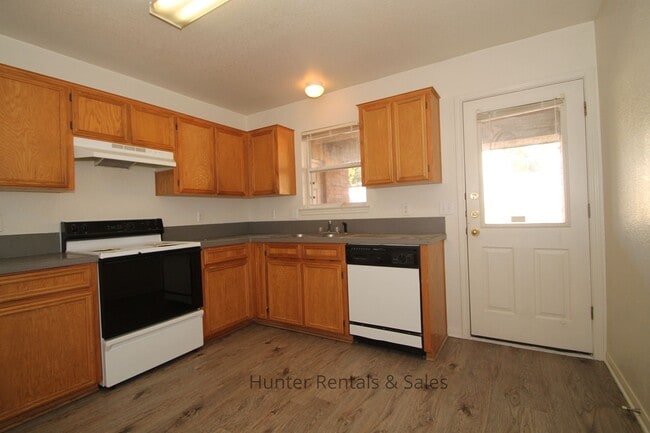 Photo - What's Not To Love?