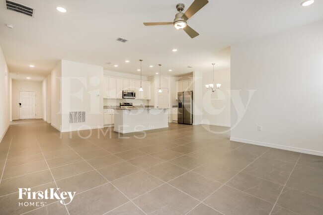 Photo - 170 Windsor Reserve Dr