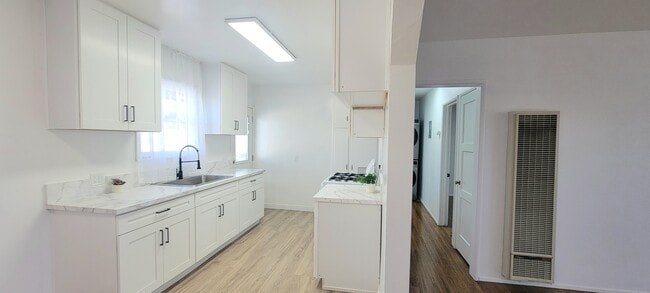 Photo - 16911 Glenetta Way Unit 2