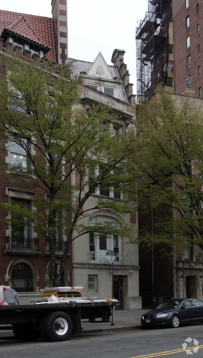 105 Riverside Dr Apartments For Rent in New York, NY