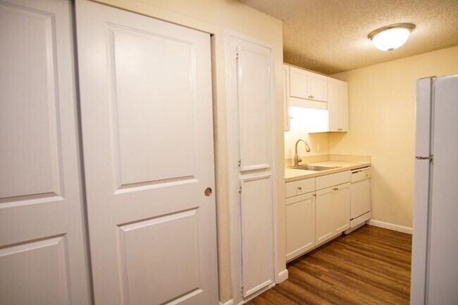 Photo - 2 Bdr in Multnomah Village w/ Hardwoods, D... Unidad 3944