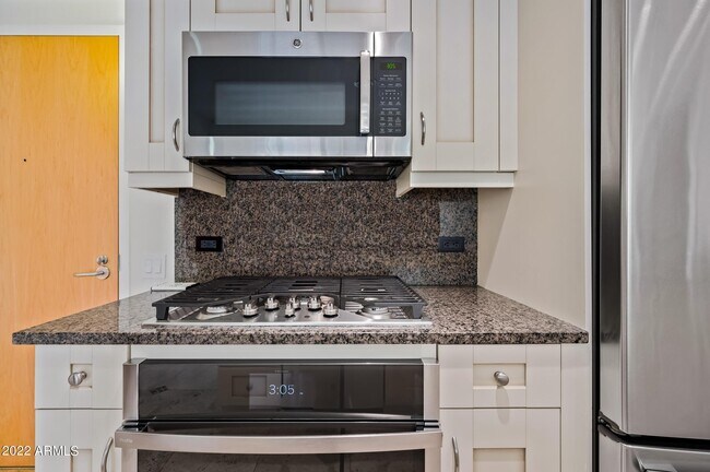 Photo - 7167 E Rancho Vista Dr Unidad 5004