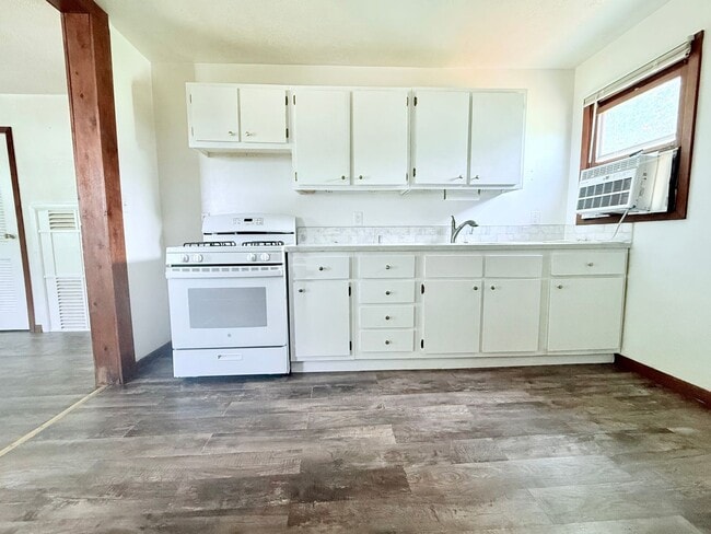 Photo - 3-Bed House in Waterloo