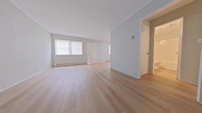 Photo - 914 Pine Cir Dr