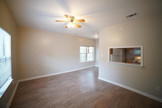 Photo - 2403 Hartsfield Rd