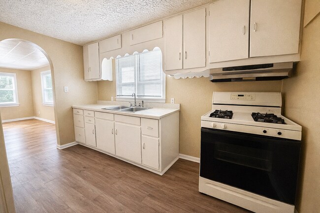 Photo - 512 S Cole St