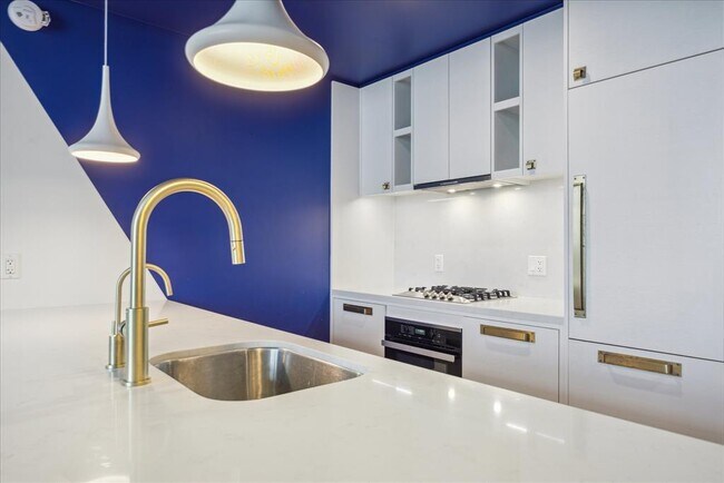 Photo - 70 Rainey St Unit 1405