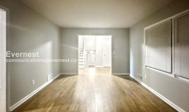 Photo - 1779 Gretna Green Way