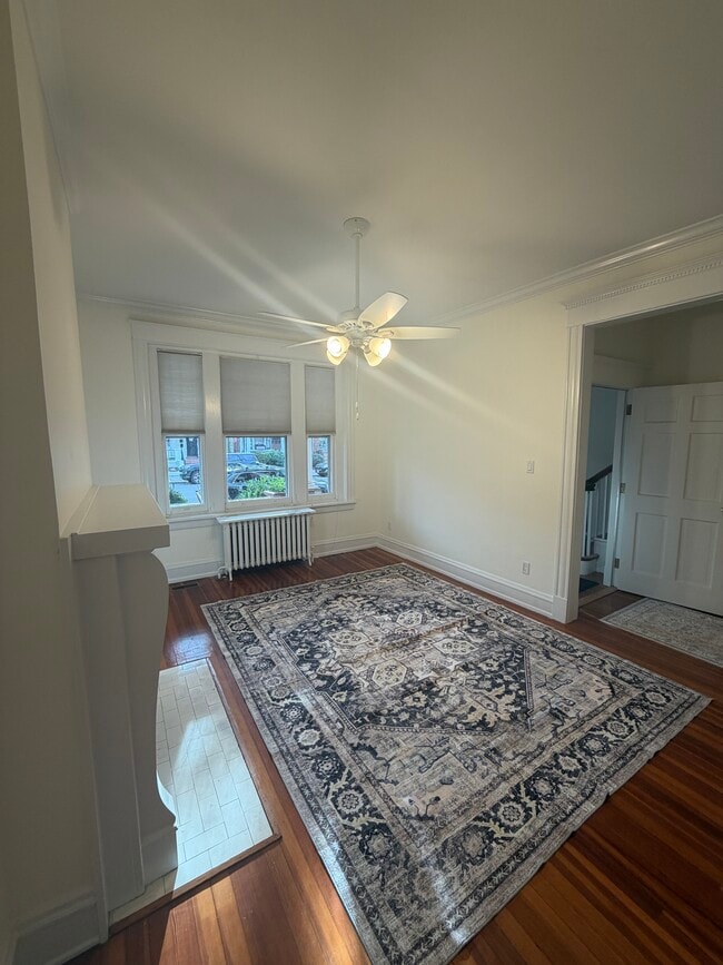 Building Photo - 2808 Floyd Ave Unit A