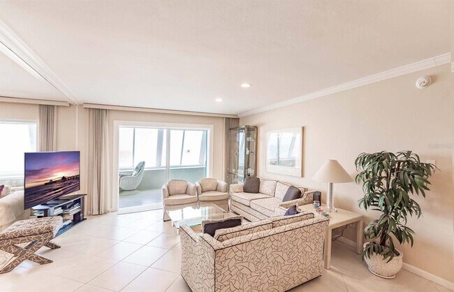 1055 W Peppertree Dr Unit 802AA