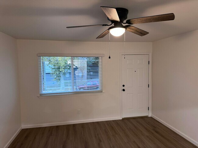 Photo - 2118 N Glenn Ave Unidad 2124 N. Glenn Ave