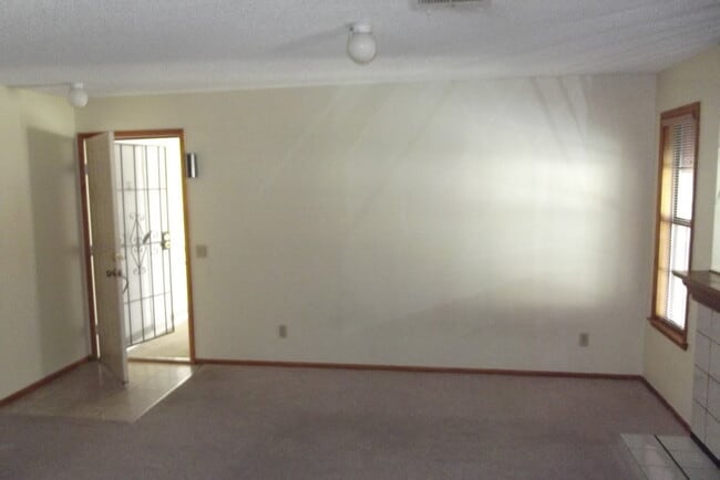 Photo - 6663 W Tropicana Ave