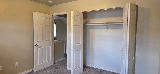 Photo - 1011 Hacienda Ct