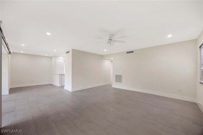 Photo - 1155 Sandpiper St Unidad F7