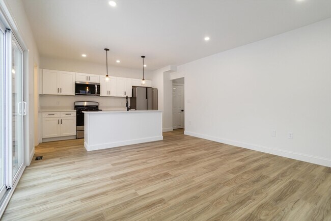 Photo - 2 Elmwood St