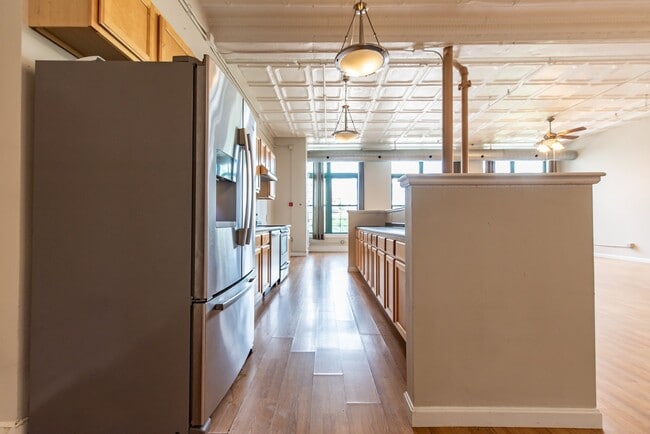 83 Main St Unit 4