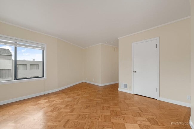 Photo - 401 Corbett Ave Unit J-3