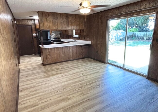 Photo - 3 Lakeview Dr