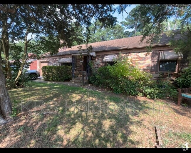 Building Photo - 418 Eastwood Dr Rental