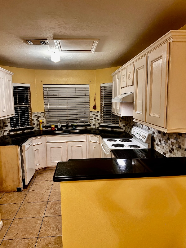 1619 Bugle Run Dr