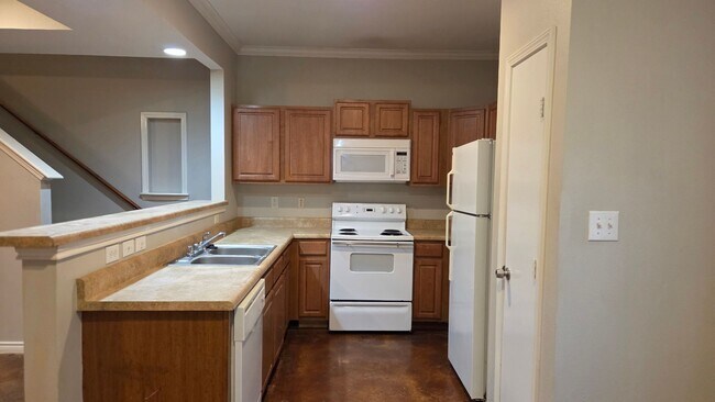 Photo - Northwest Medical Center 3 Bedroom Townhouse Available
