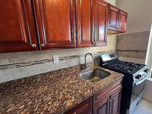 Photo - 2 bedroom in Bronx NY 10465 Unit 4H