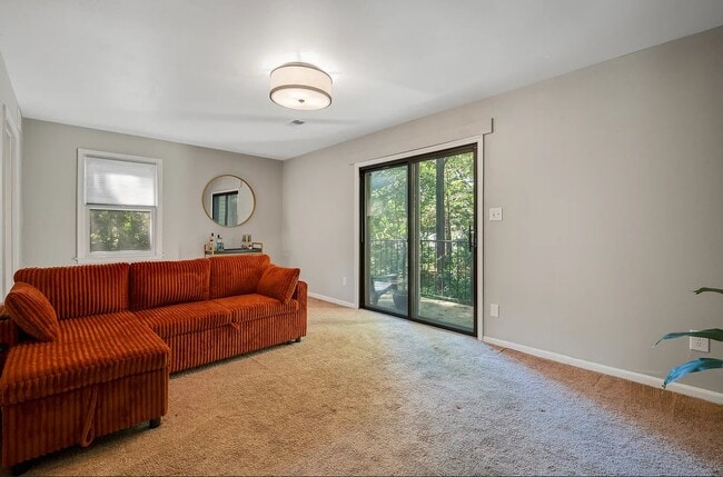 1502 Cedar Mountain Ct