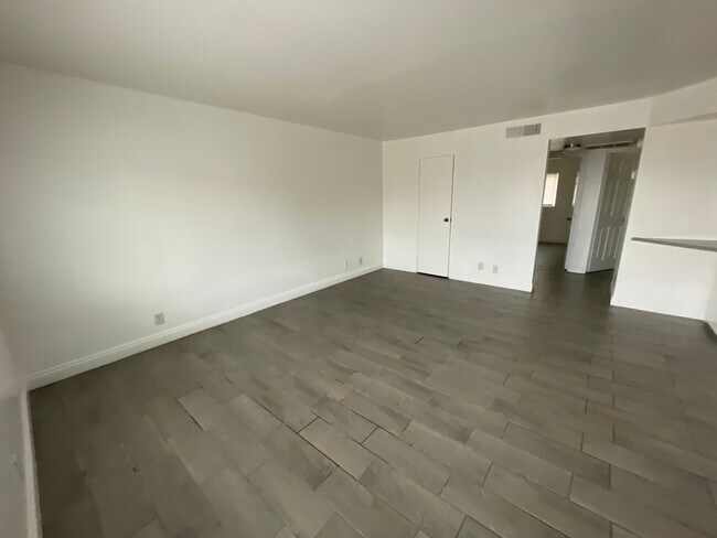 4961 Apollostar Ct