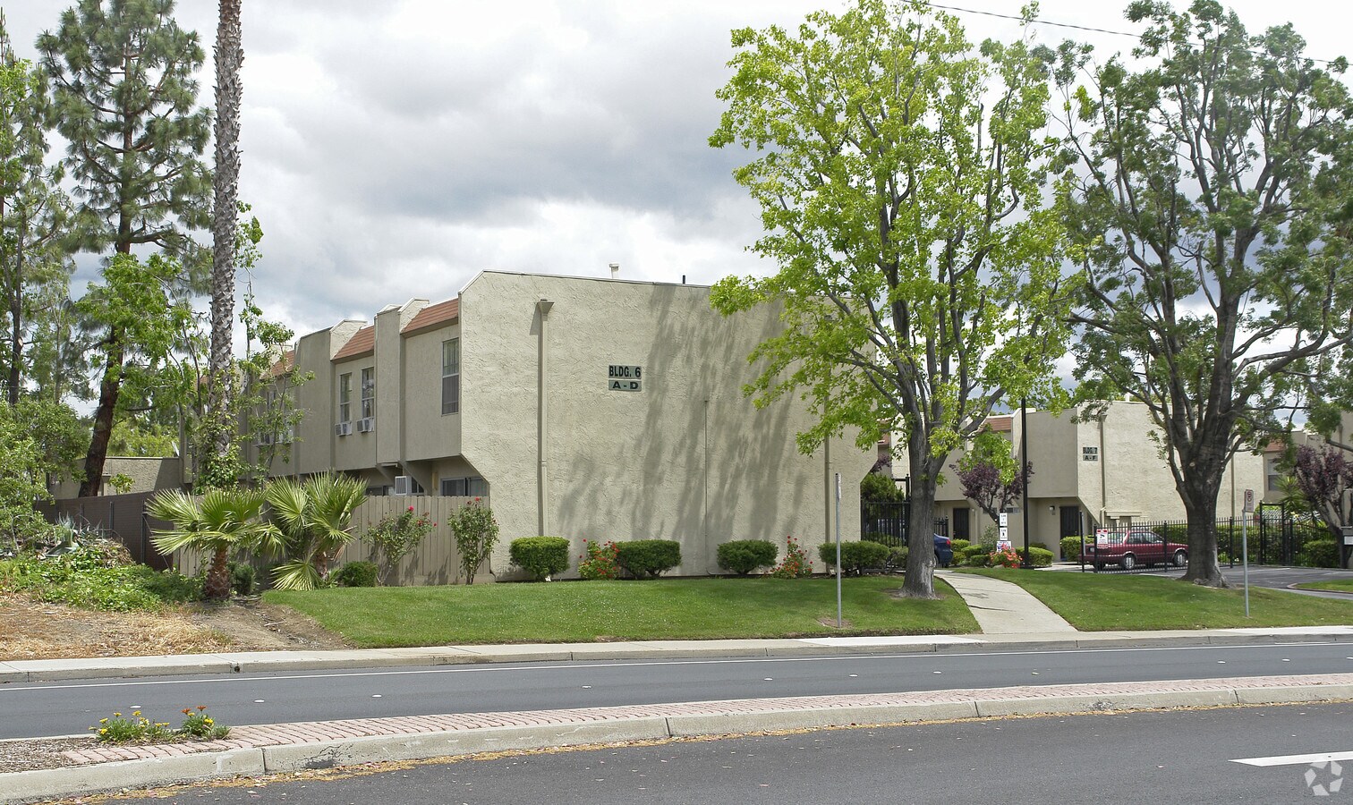 Photo - Fox Creek Apartments