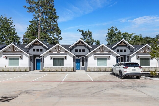 Building Photo - 10317 Lake Rd