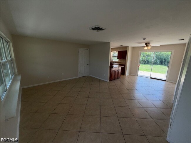 Photo - 1101 Leeland Heights Blvd E