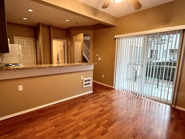 Photo - Gorgeous townhome in Redmond