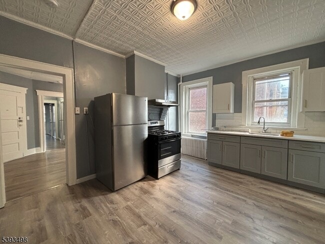Building Photo - 524 E Jersey St Unit 2L