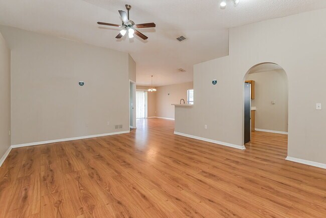 Photo - 1421 Runes Ct