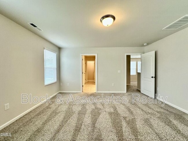 Photo - 104 Sweet Olive St