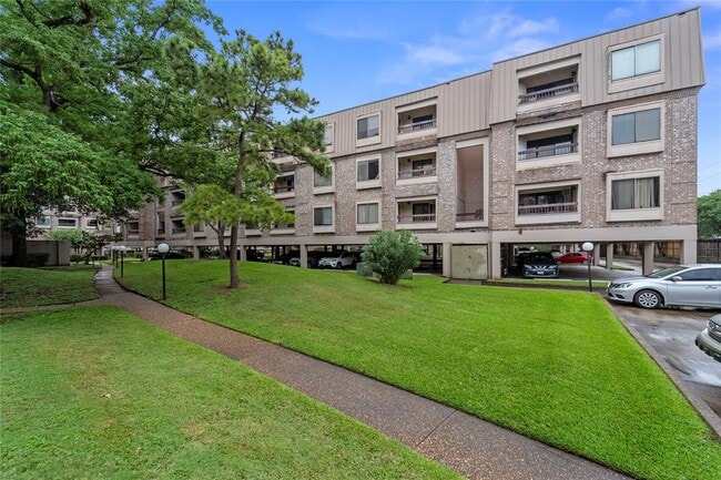 Photo - 2209 S Braeswood Blvd Condo Unit 32H