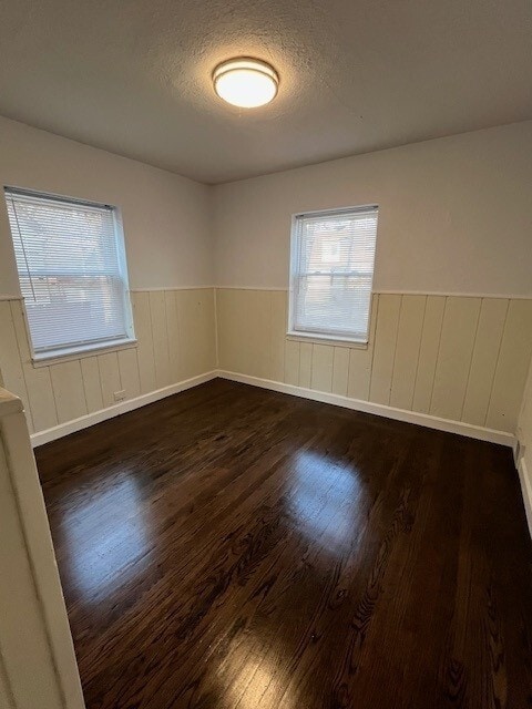 Photo - 151 W Glen Ln