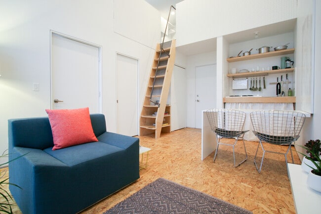 Building Photo - 3544 W Palmer St Unit B