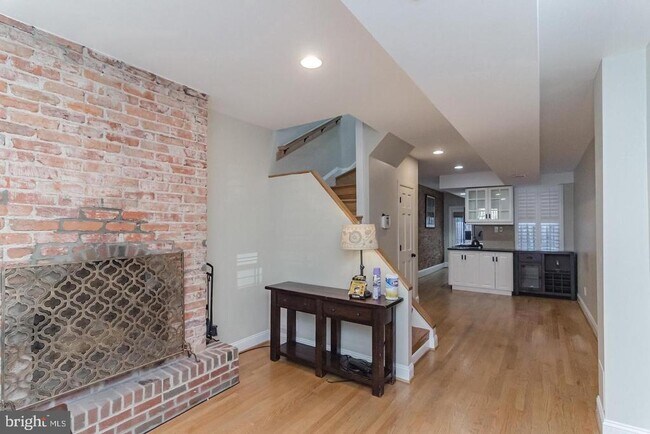Photo - 2321 17th St NW